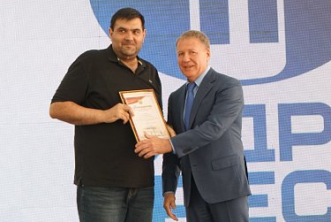 Благодарности работникам завода «Гидропресс»